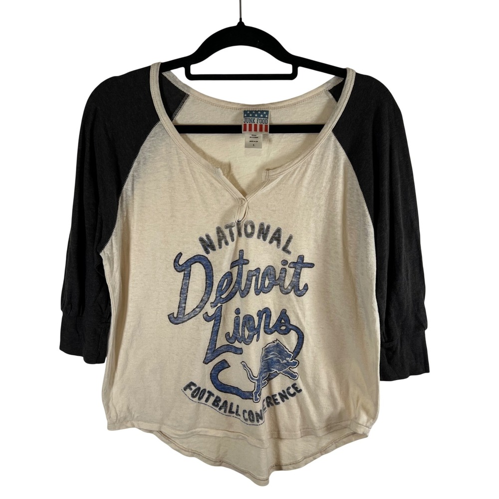 Junk Food Detroit Lions Women Small Raglan 3/4 Sleeve Graphic Tee Cream Charcoal